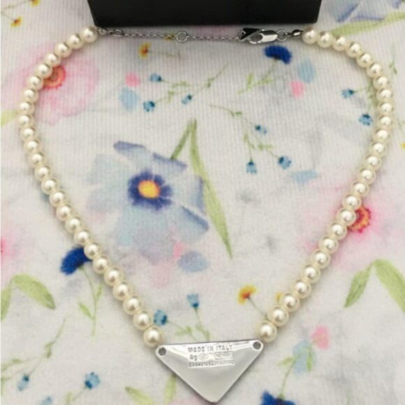 PRADA Triangle Logo Necklace Pearl Superb Condition - Picture 3 of 6